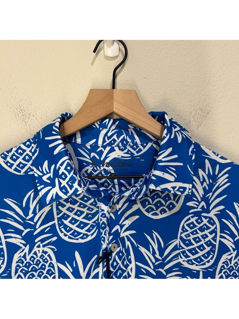 Chubbies Thigh Napple Polo Men’s Small – All-Over Pineapple Print – Stretch –NWT - Picture 2 of 5